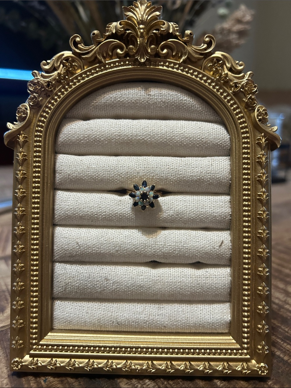 Gold Floral/starburst Cluster Ring with sapphire and opals